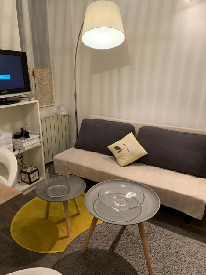 Charmant Logement de 40m2 environ en plein centre ville, dans le cœur historique de Vierzon, dans le Cher Extérieur photo